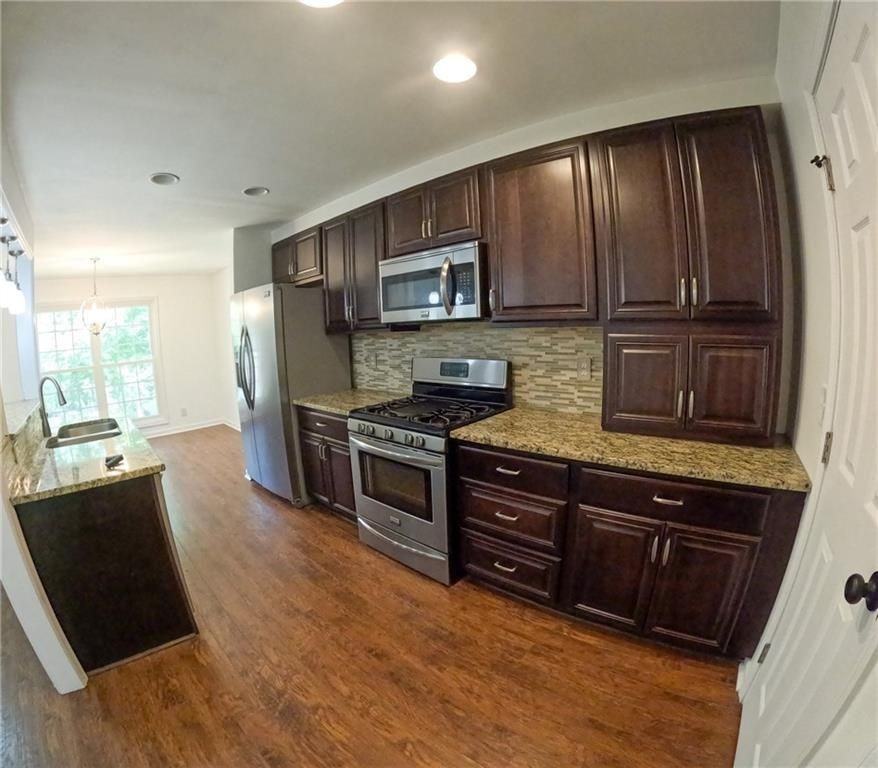 705 Bridge Ln Se - Photo 6 of 36