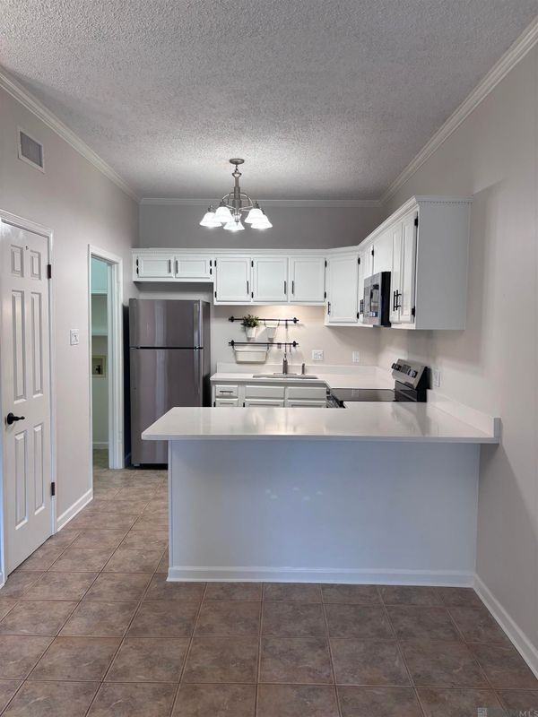 7640 Lasalle Ave ##204 - Photo 5 of 43