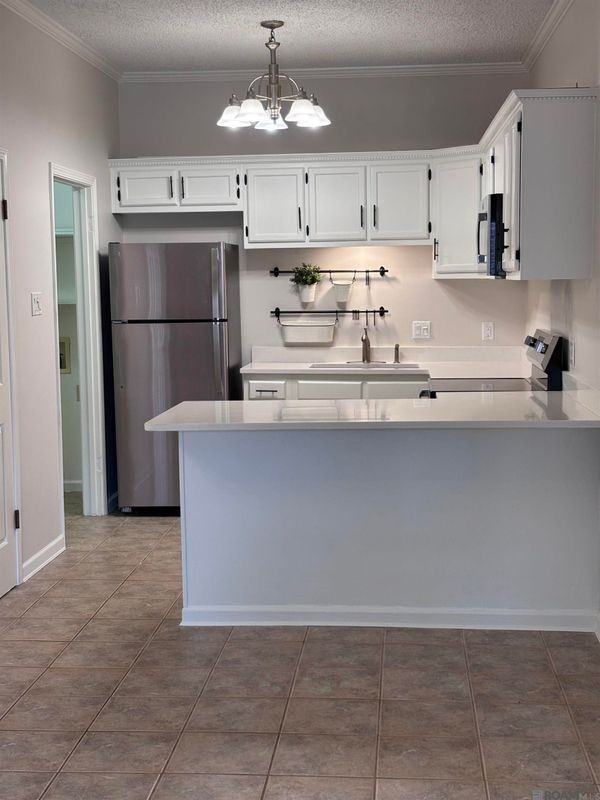 7640 Lasalle Ave ##204 - Photo 7 of 43