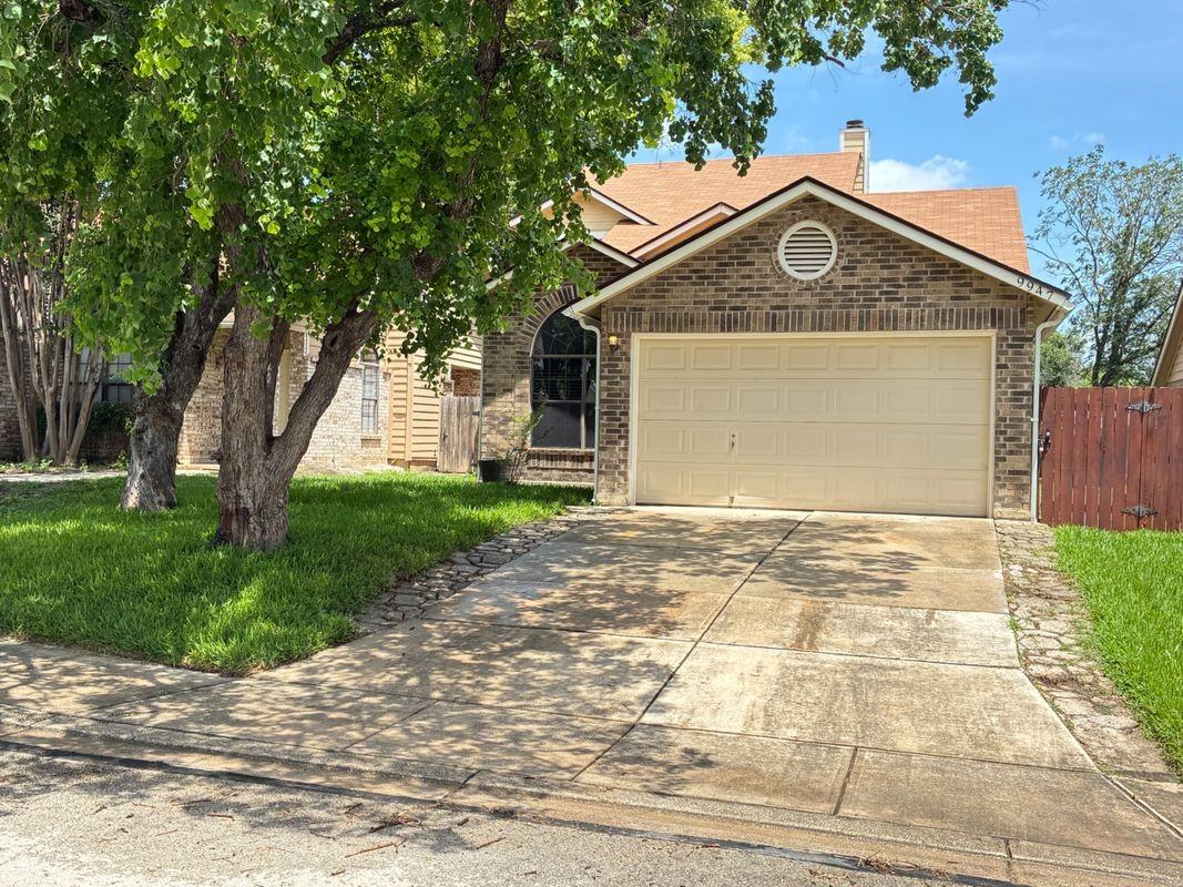 9947 Echo Plain Dr - Photo 2 of 5
