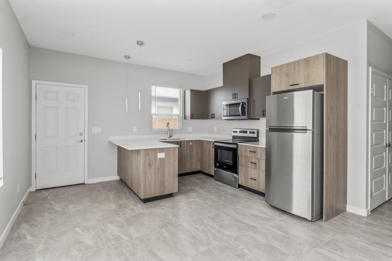 901 Sugar Garden Ave - Photo 4 of 12