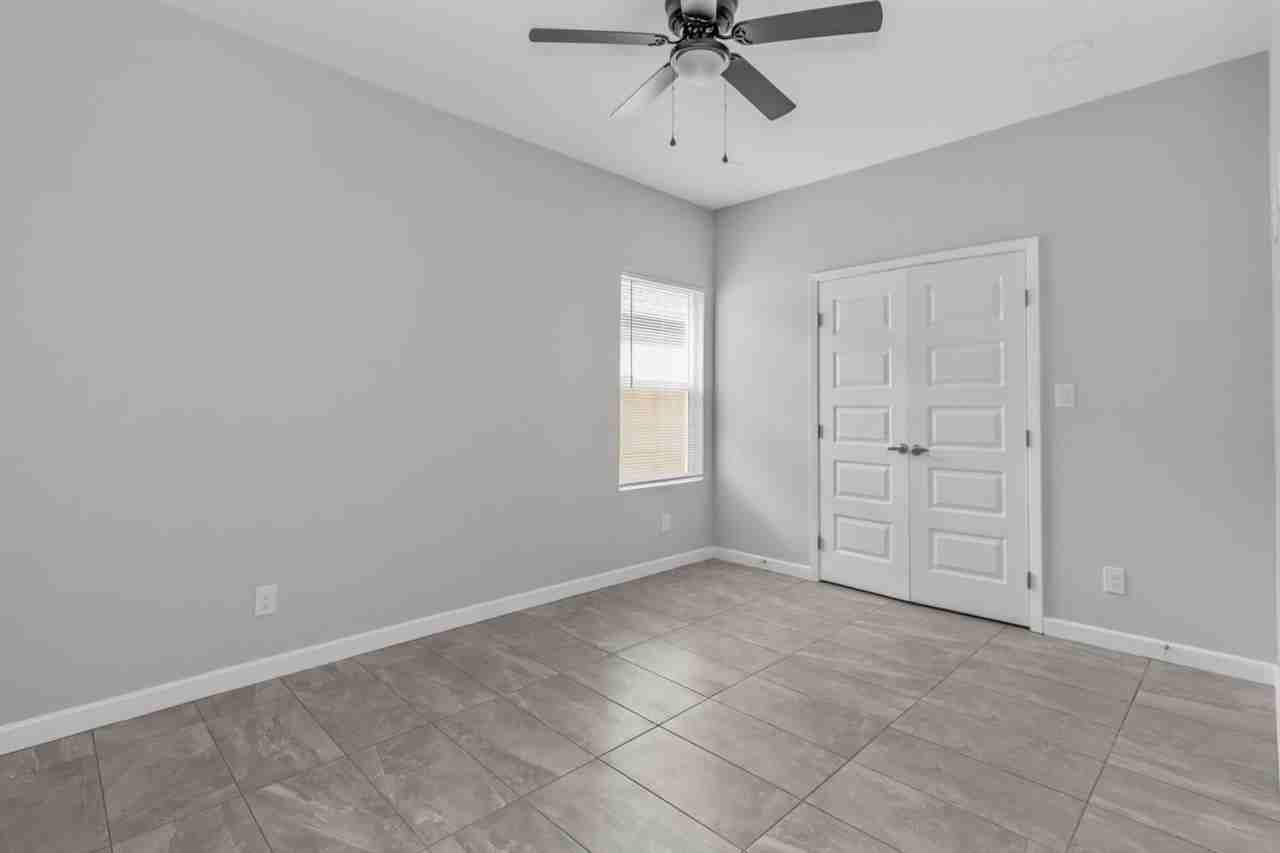 901 Sugar Garden Ave - Photo 5 of 12