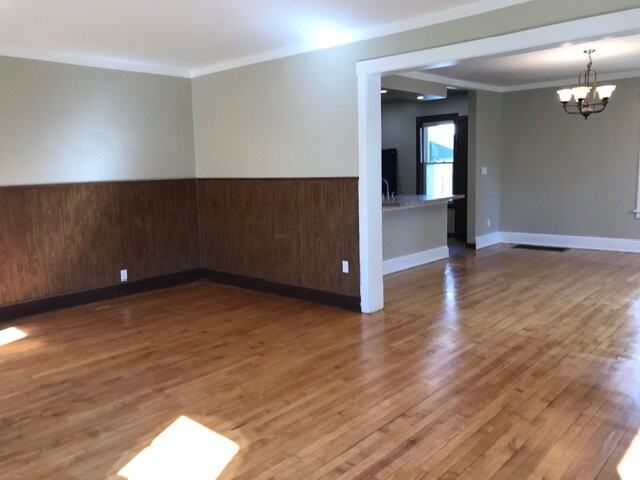 1216 Bellevue Ave - Photo 7 of 28