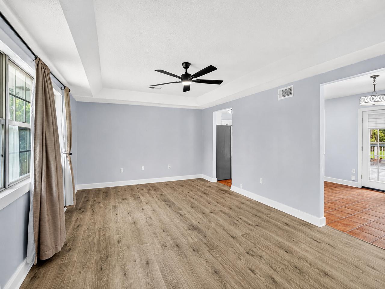 5 Warren Dr - Photo 3 of 22