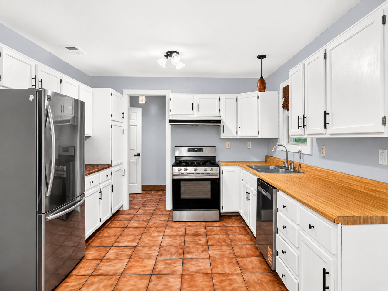 5 Warren Dr - Photo 5 of 22