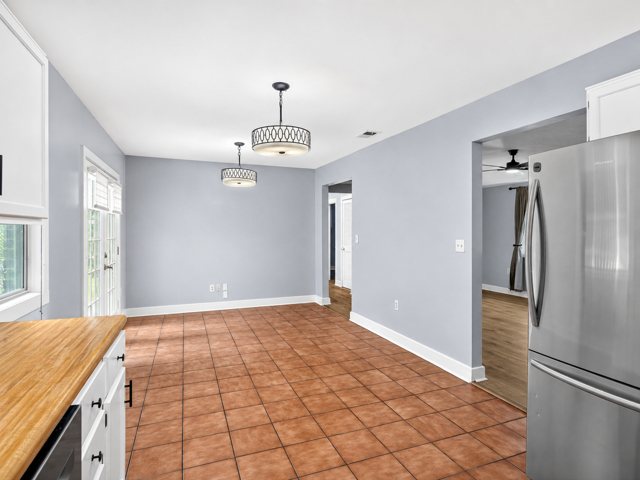 5 Warren Dr - Photo 7 of 22