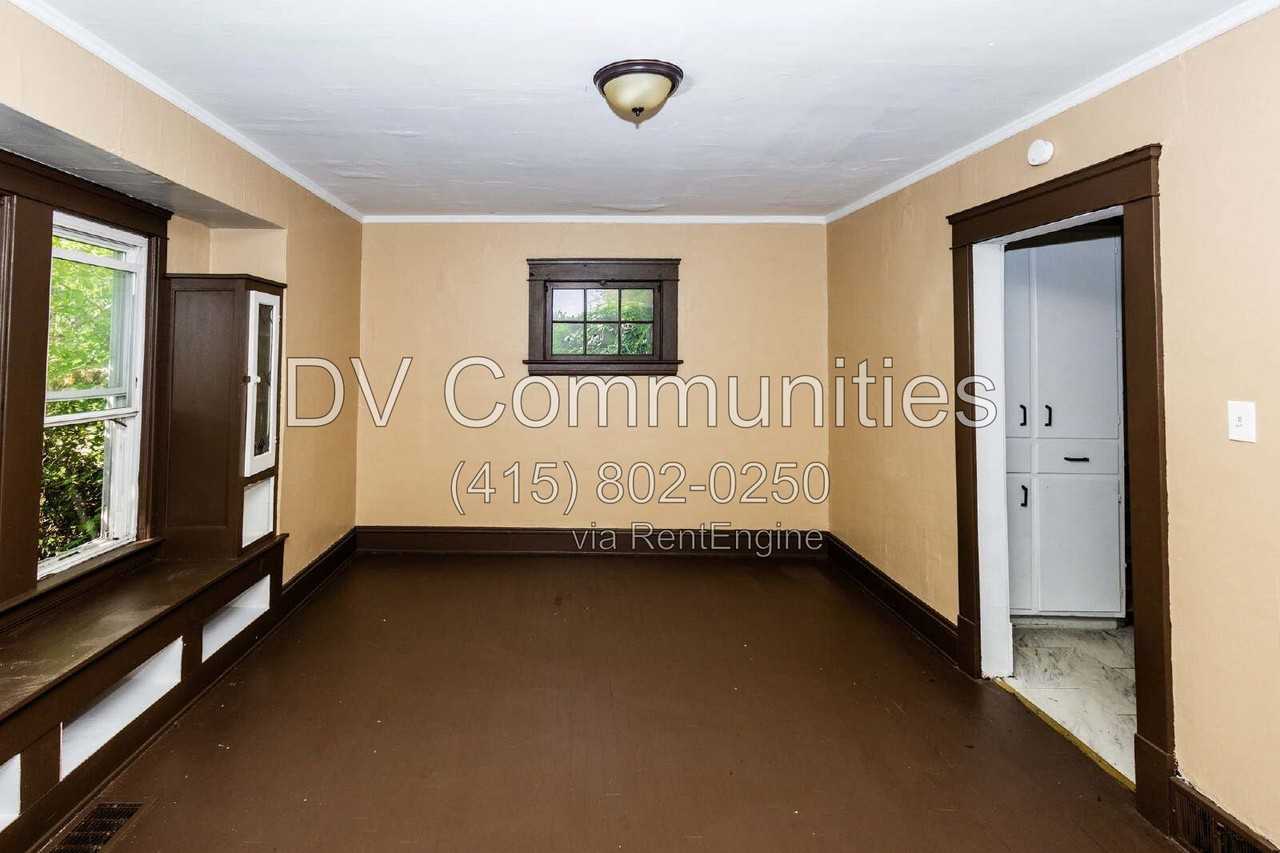 1148 E 176th St - Photo 5 of 27