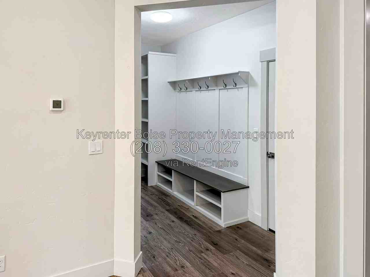 1440 W Cerulean St - Photo 3 of 26