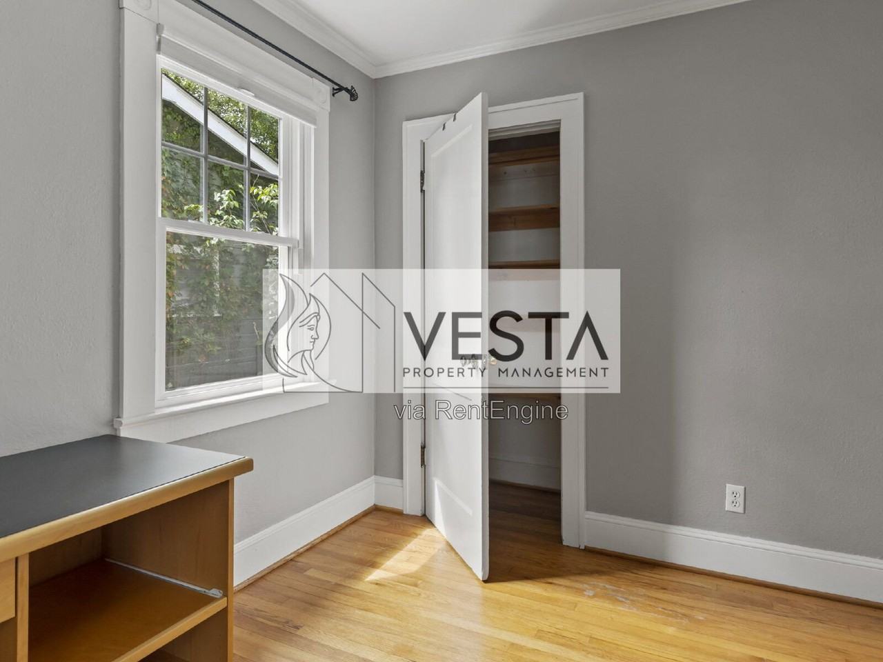 3 Grace Ave - Photo 6 of 34