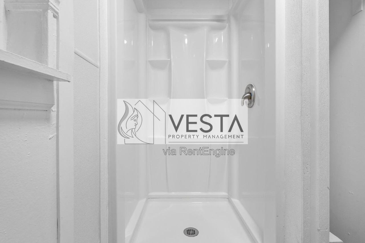 28 Bass Ln #2 - Photo 4 of 18