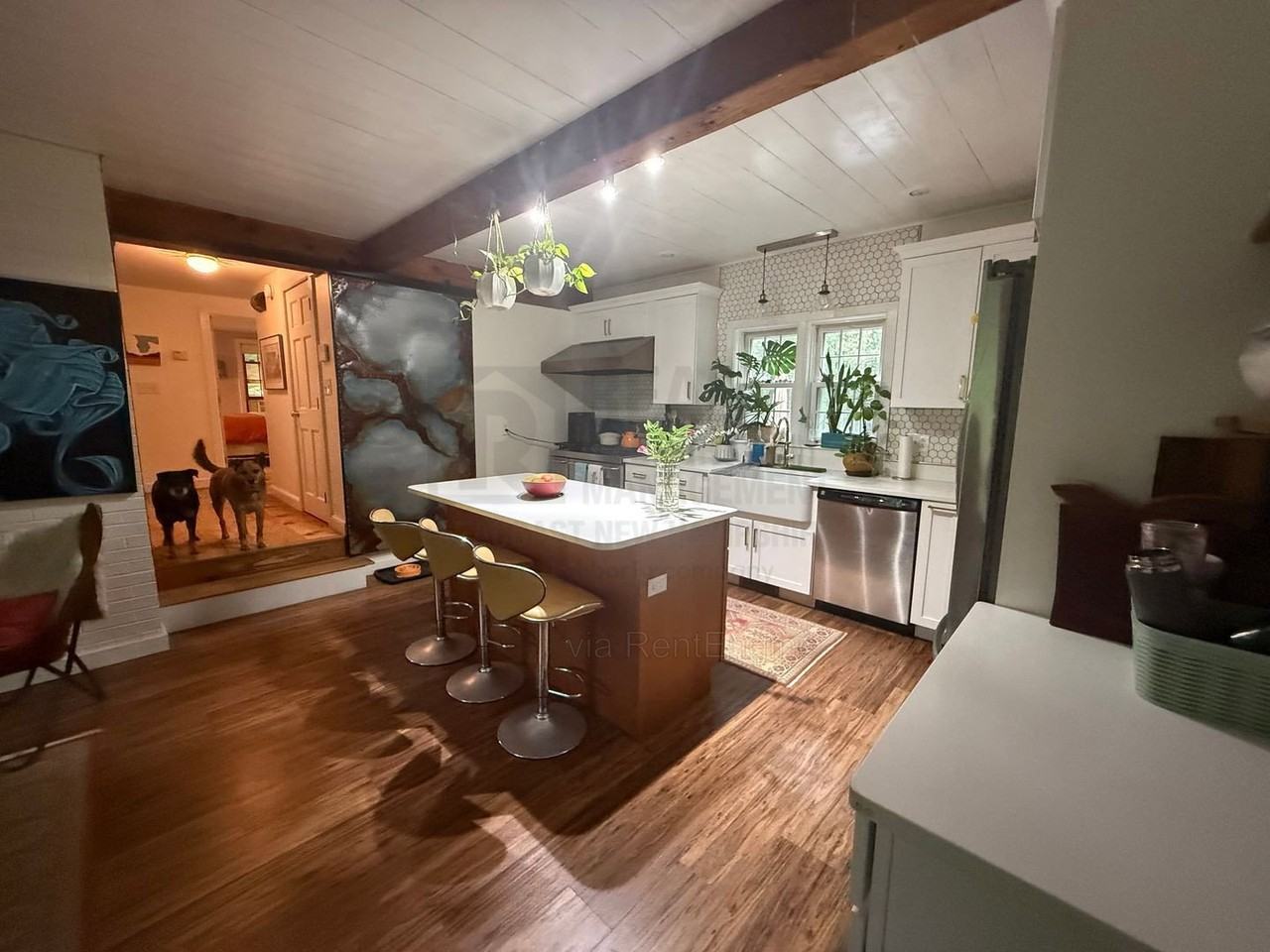 11 Hobbs Rd - Photo 2 of 18
