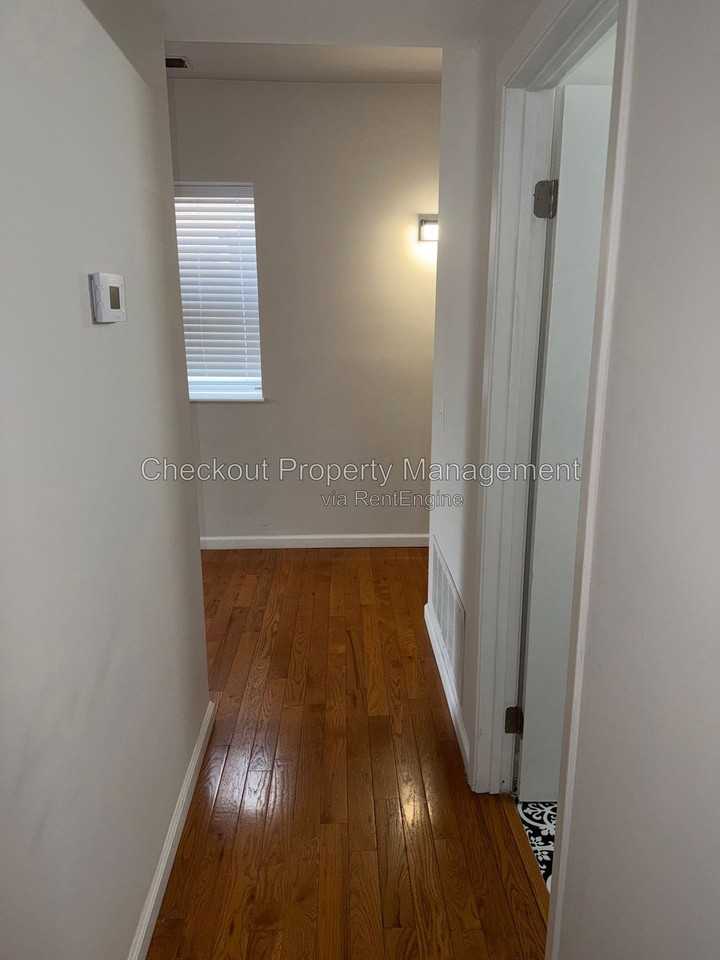 5535 Pershing Ave #22 - Photo 2 of 12