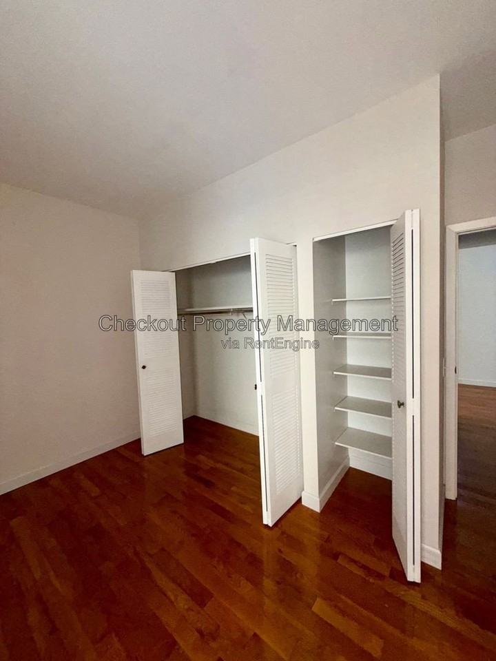 5531 Pershing Ave #32 - Photo 4 of 19