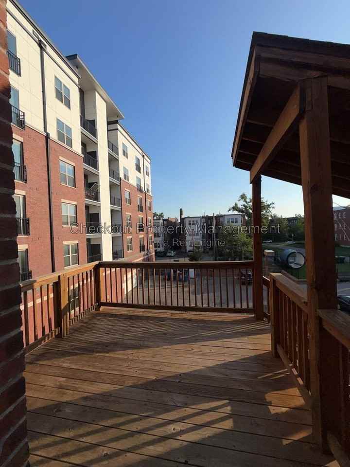 5531 Pershing Ave #32 - Photo 6 of 19