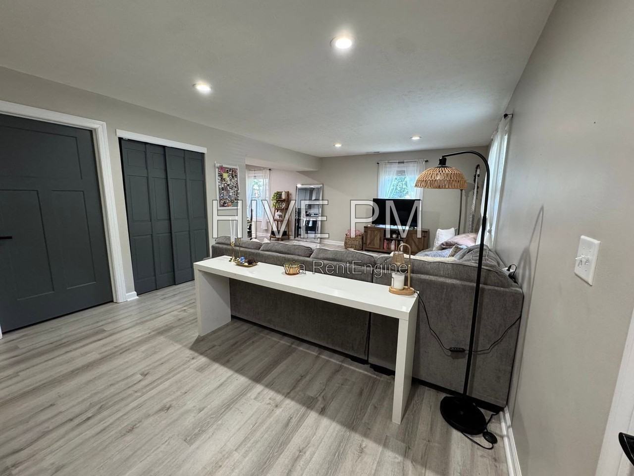 229 Congress Ave #229 - Photo 2 of 32