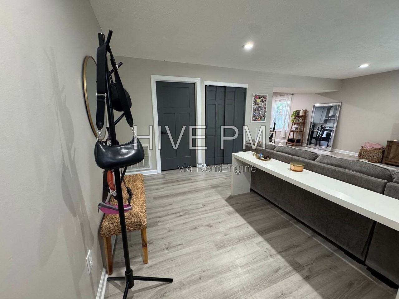 229 Congress Ave #229 - Photo 5 of 32