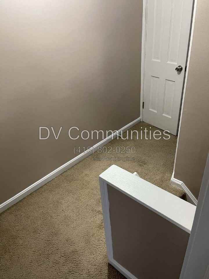 25300 Lake Shore Blvd - Photo 7 of 13