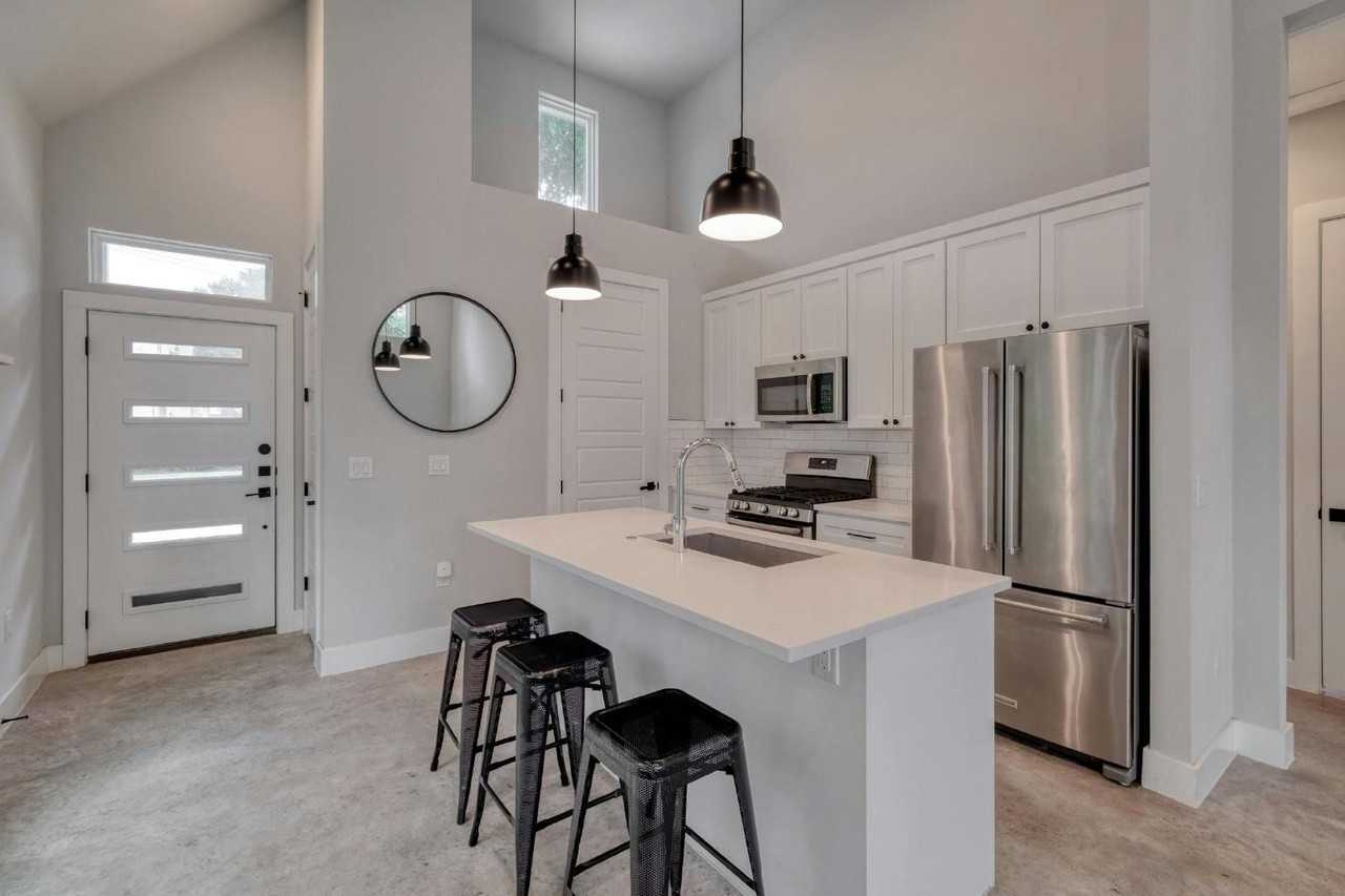 4814 Harmon Ave - Photo 6 of 21