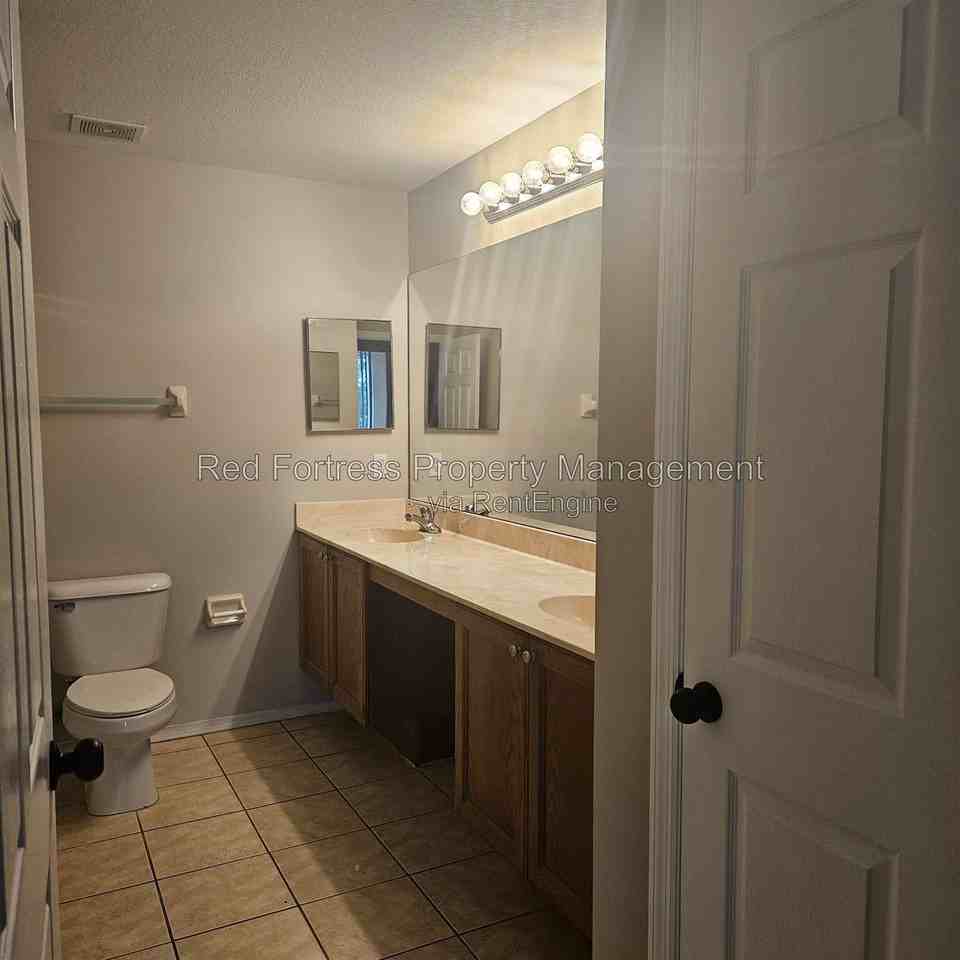 9005 Colby Dr #1920 - Photo 7 of 7