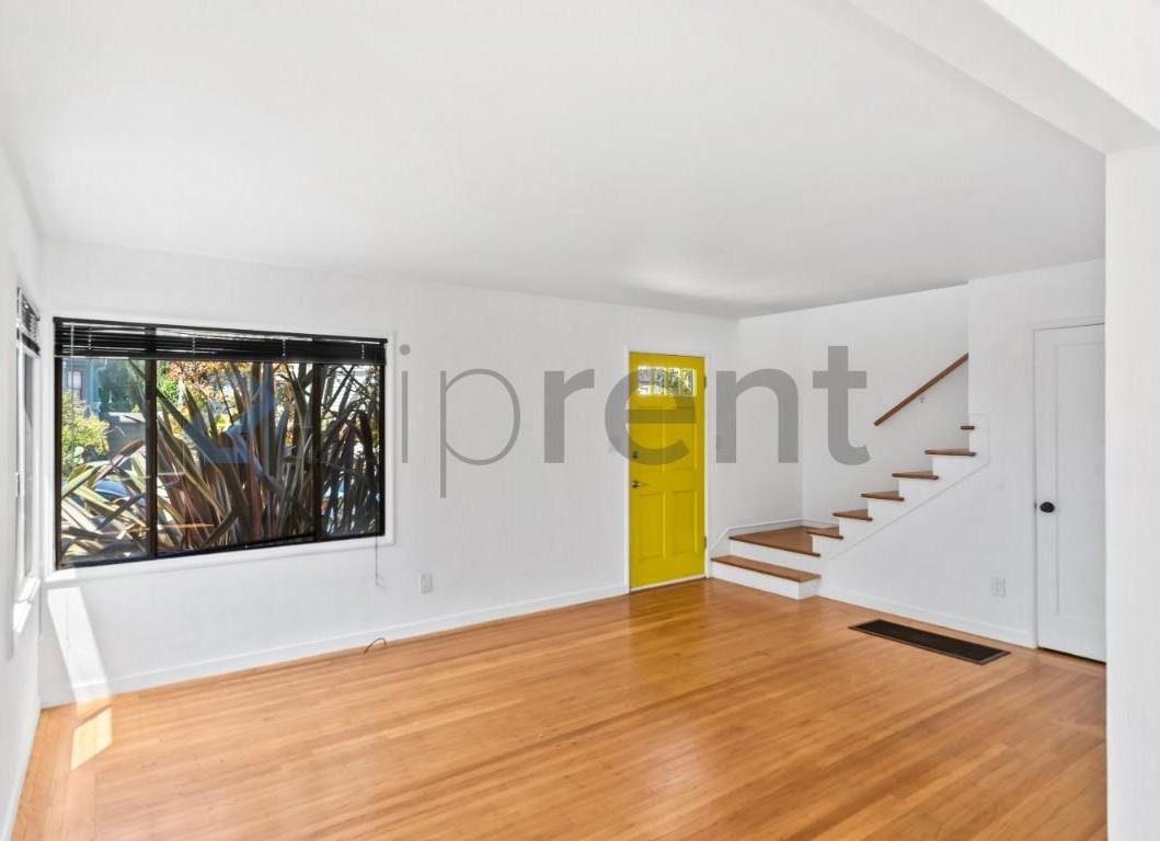 905 61st St #905 - Photo 6 of 27