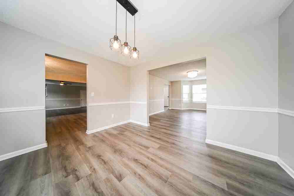 6243 Sayler Park - Photo 7 of 17