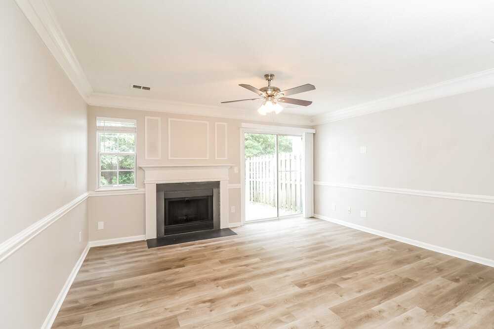 3204 Summercroft Ln - Photo 5 of 17