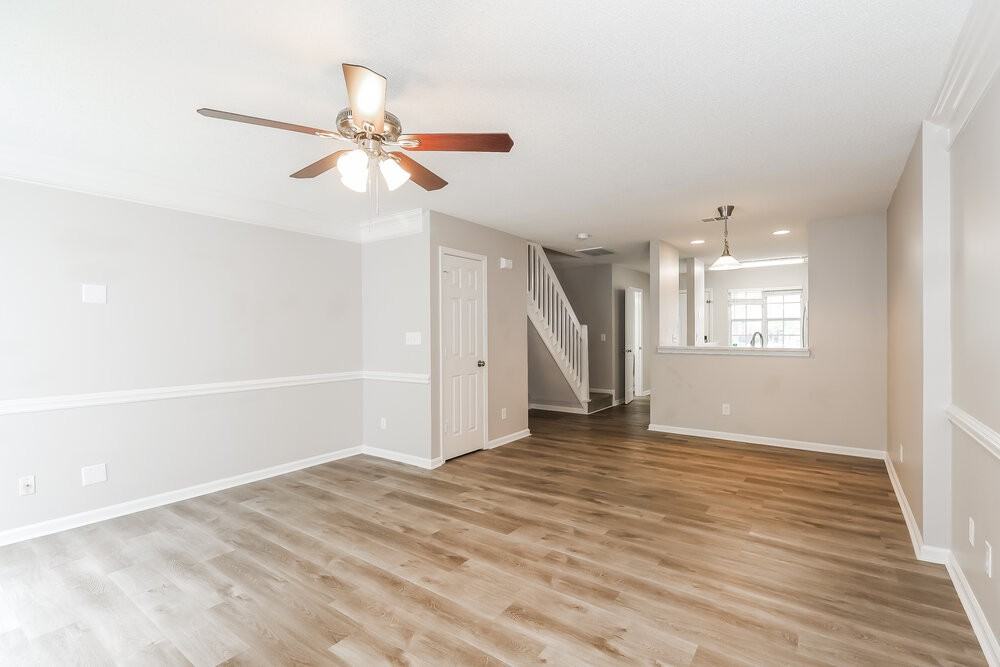 3204 Summercroft Ln - Photo 6 of 17