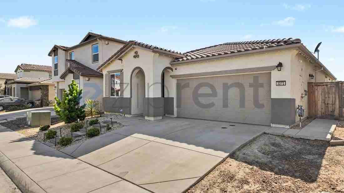 2272 Borealis Cir - Photo 6 of 42
