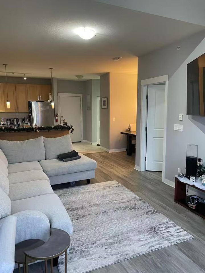 15988 26 Avenue #410 - Photo 3 of 14