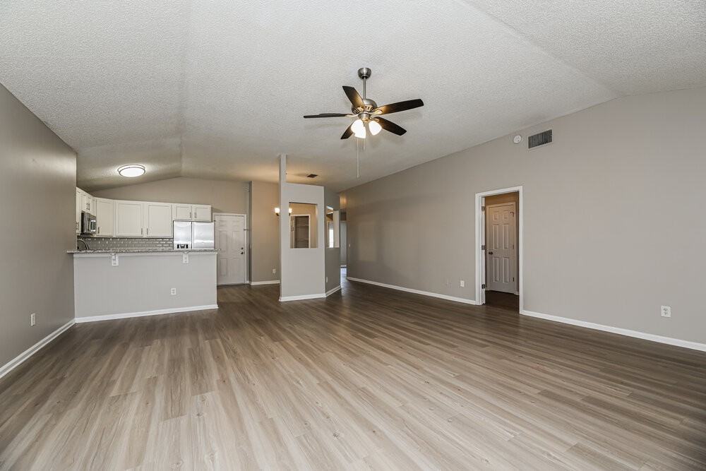 1368 High Plains Dr W - Photo 5 of 16
