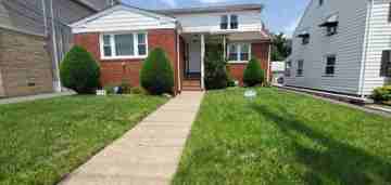 featured image of 141 Alabama Ave #2