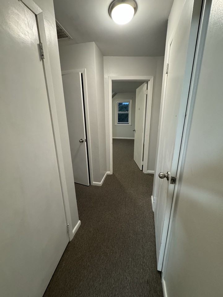 141 Alabama Ave #2 - Photo 4 of 8