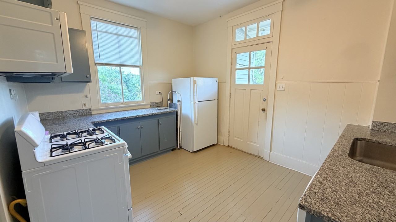 2037 Joseph St #2037JOSEPH - Photo 3 of 21