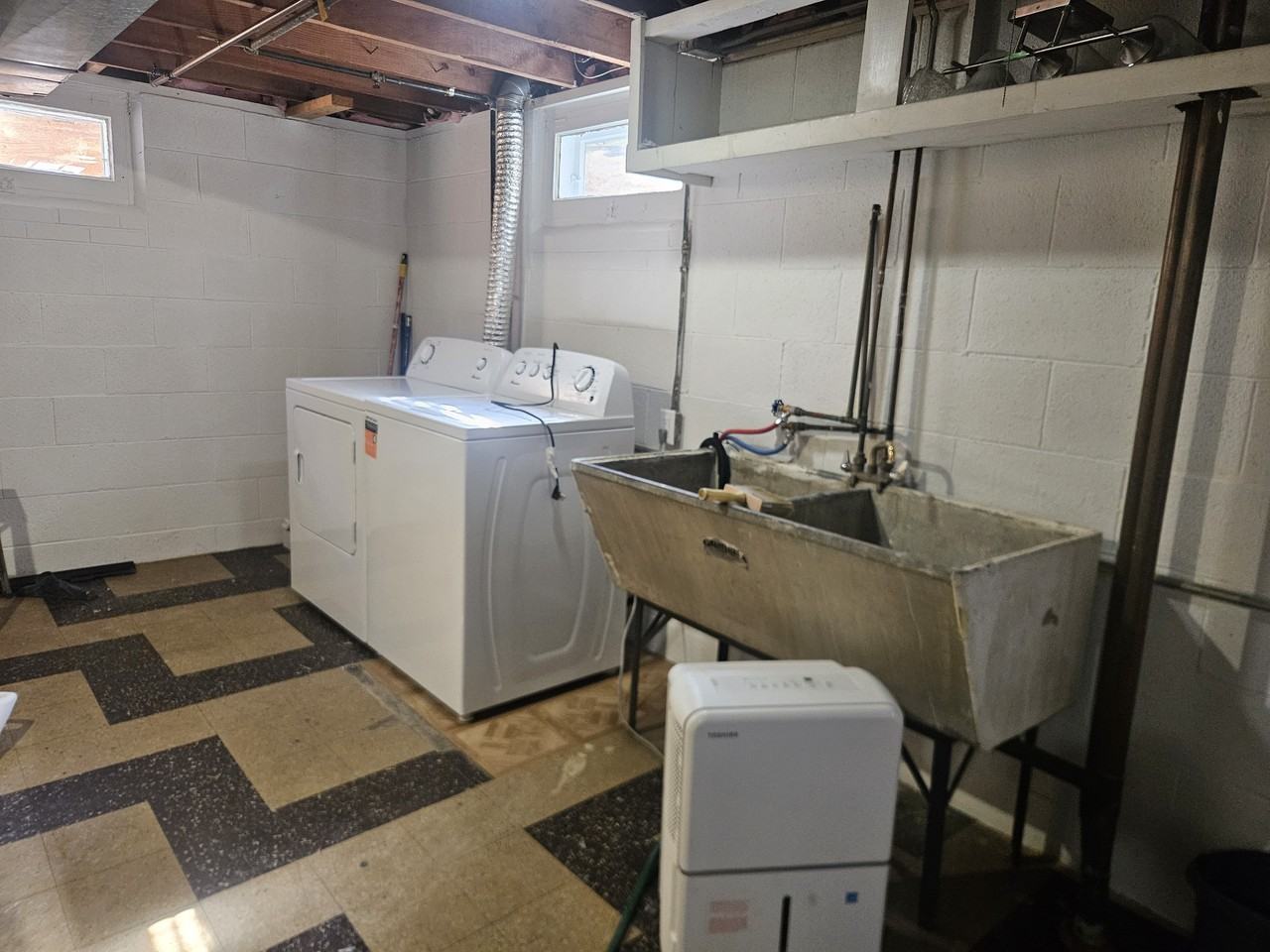 3657 S Taylor Ct #NA - Photo 2 of 12