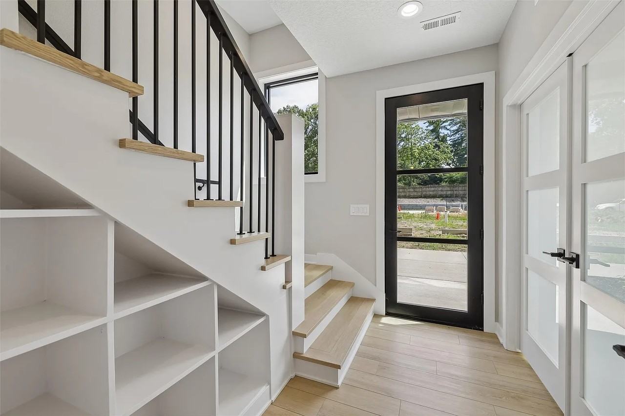 4848 Ingersoll Ave #4848 - Photo 3 of 30