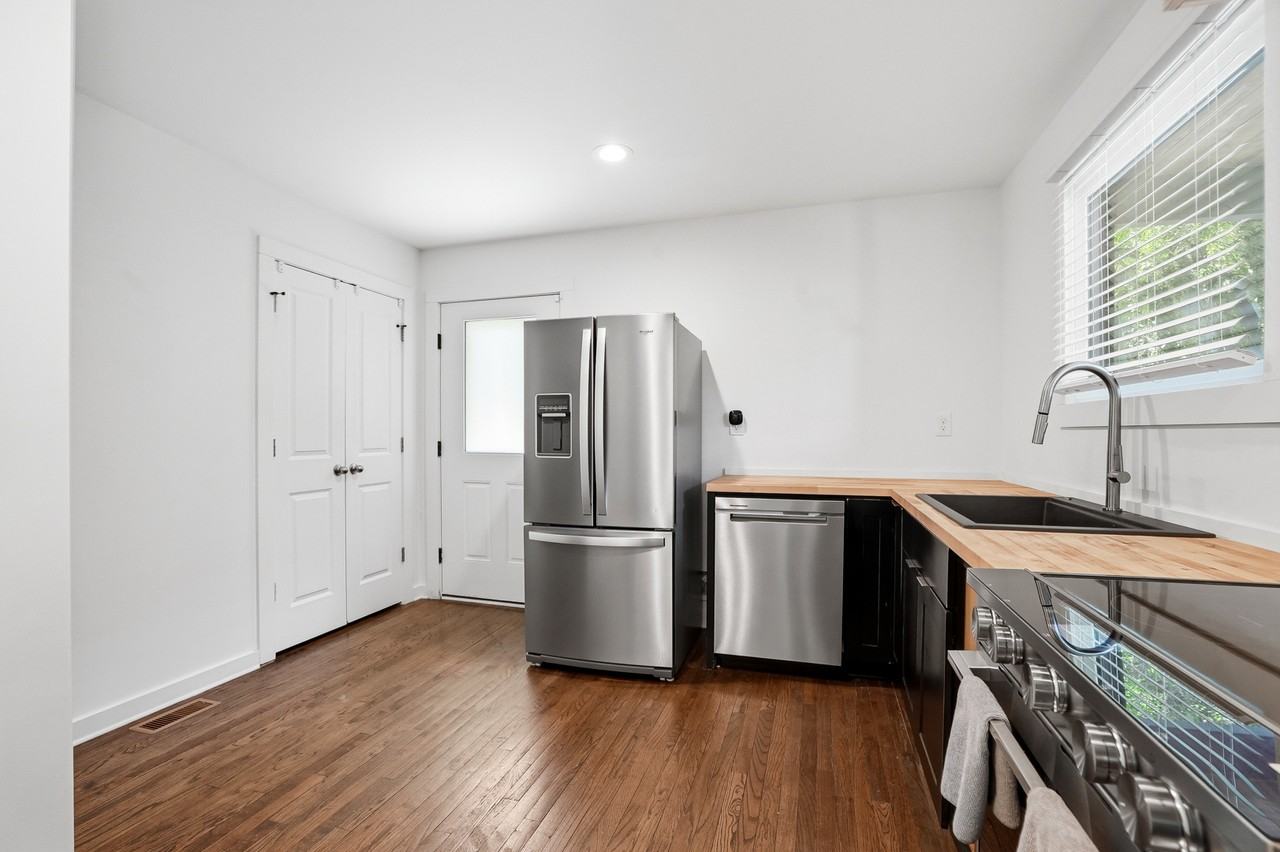 439 Oak Rd #NA - Photo 7 of 29