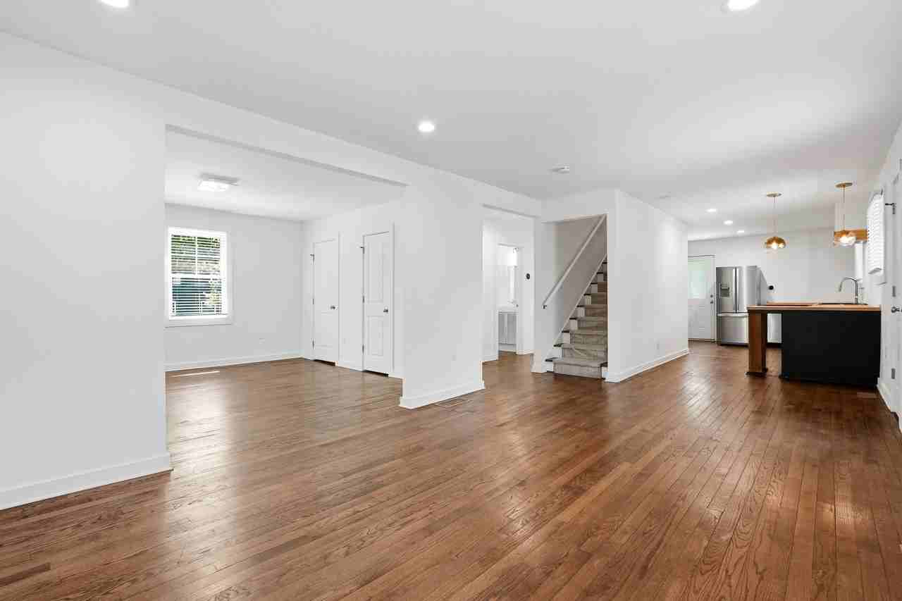 439 Oak Rd #NA - Photo 5 of 29