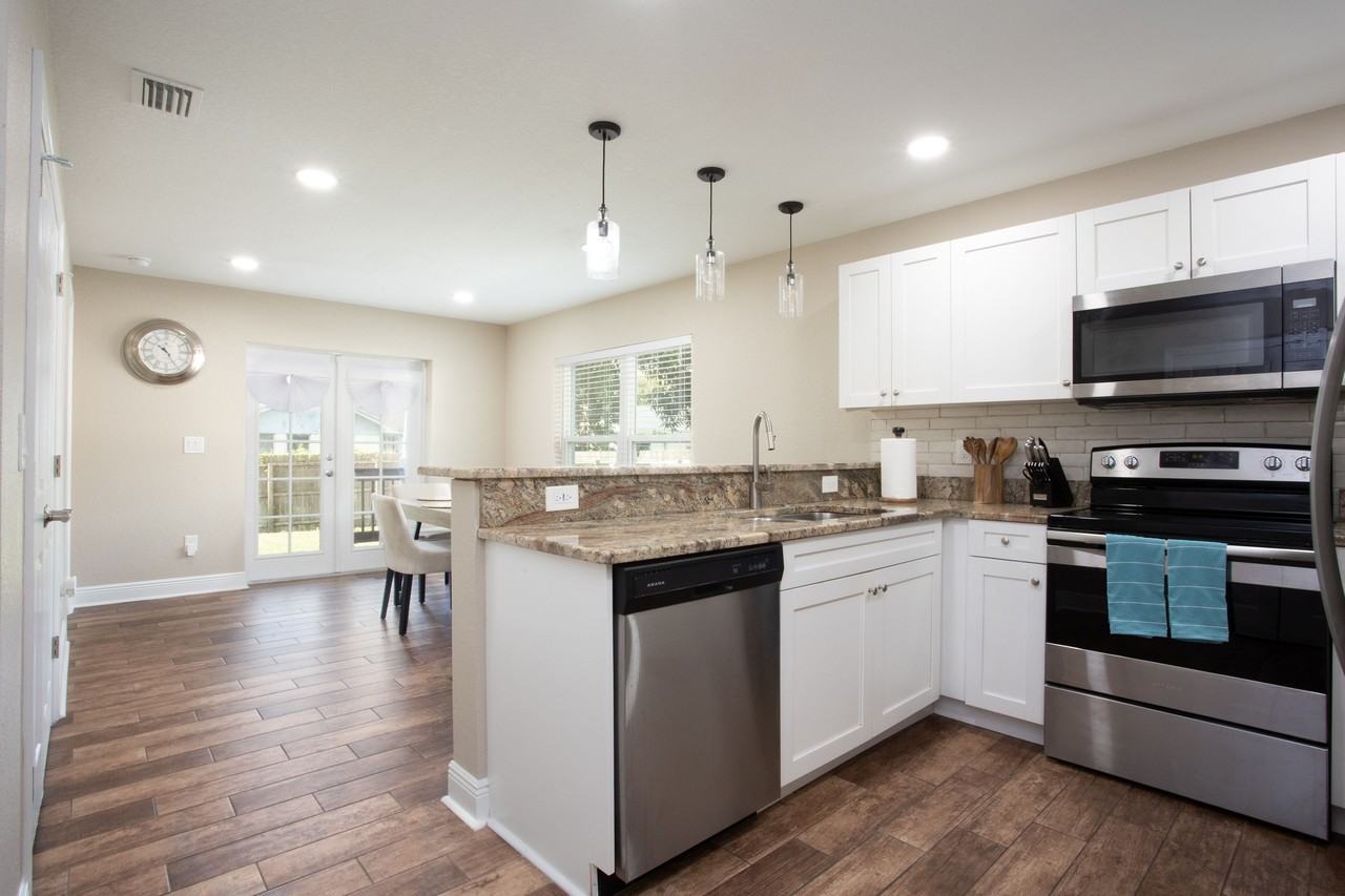 1313 E Cayuga St #NA - Photo 4 of 23