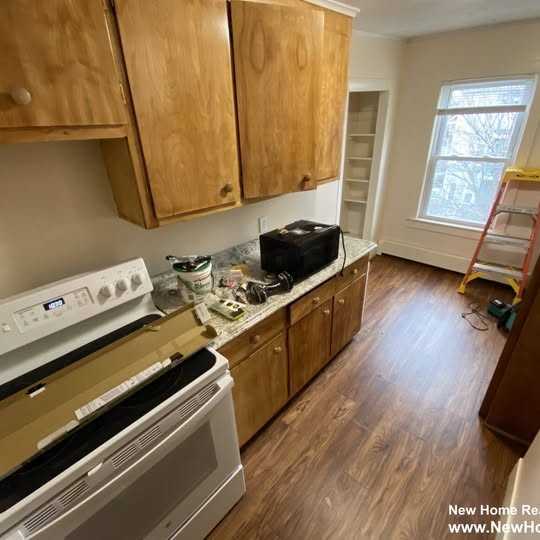 27 Howe St #5 - Photo 3 of 7