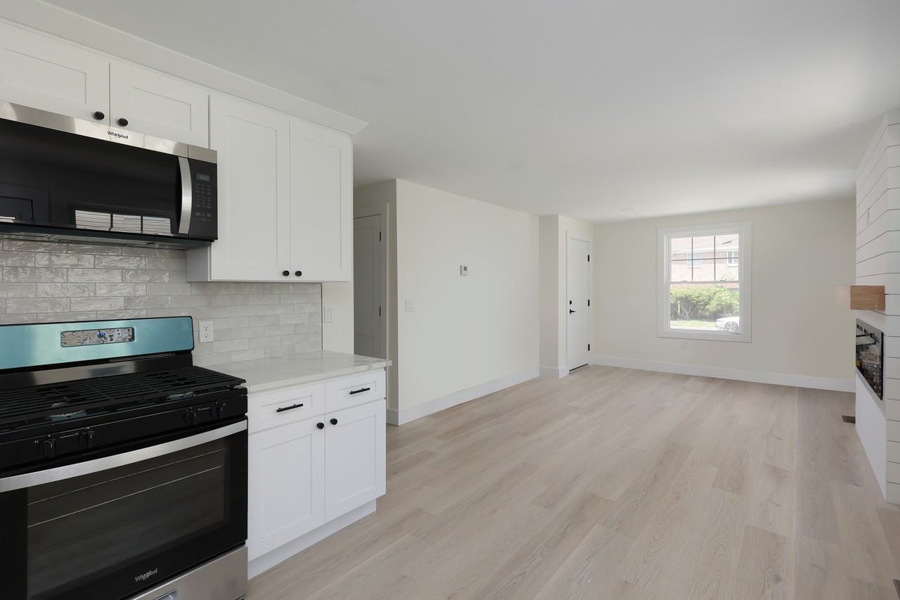 941 South Ave W #1 - Photo 4 of 18