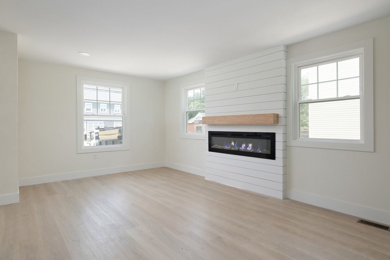 941 South Ave W #1 - Photo 6 of 18