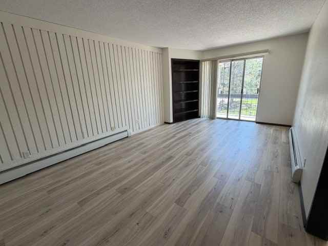 3154 Lakeside Dr - Photo 2 of 49
