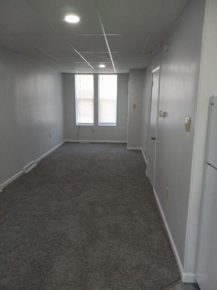 1124 Greenwich St #1stFL - Photo 2 of 9