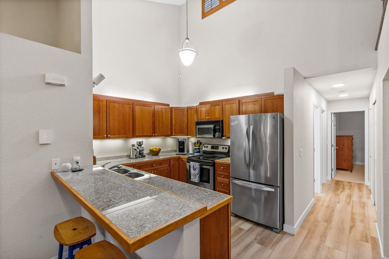 12037 100th Ave Ne #202 - Photo 2 of 15