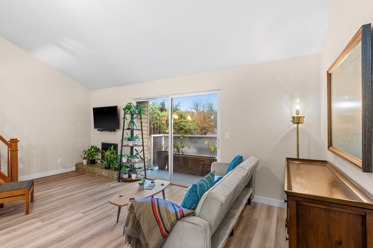 12037 100th Ave Ne #202 - Photo 5 of 15