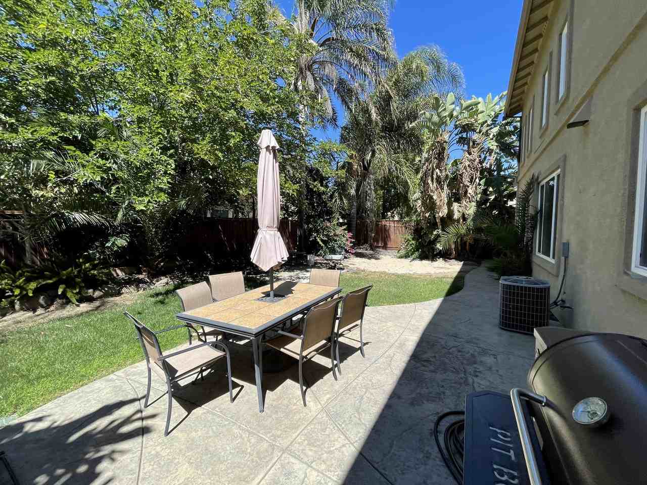 941 Mericrest St #NA - Photo 3 of 24