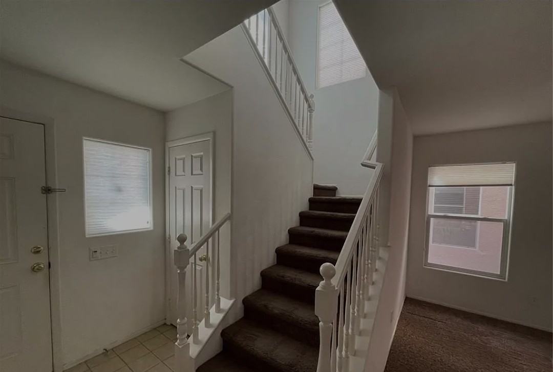 768 Jewel Tower St #NA - Photo 5 of 6