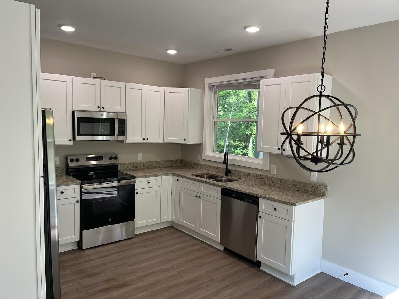 35 Dominic Ln - Photo 2 of 10