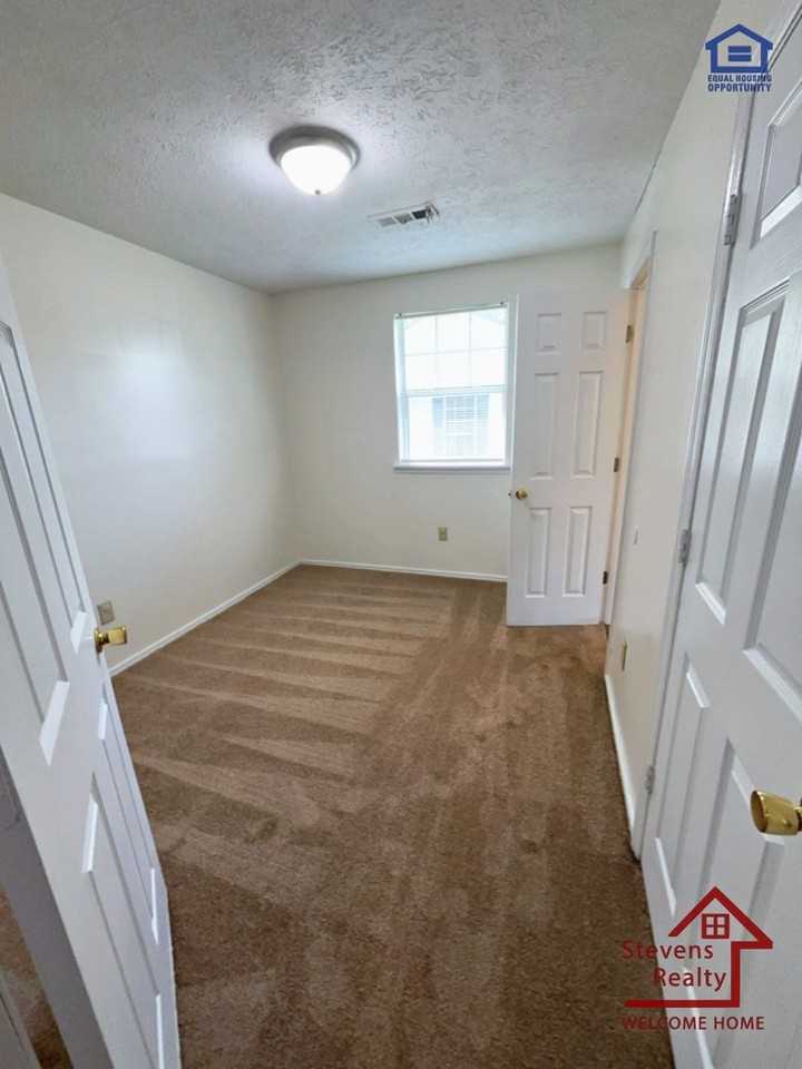 146 Dogwood Pointe Dr #2 - Photo 7 of 9