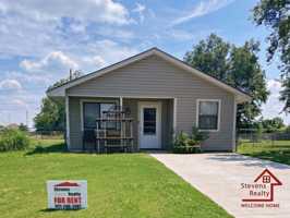 featured image of 1302 Sw Texas Ave